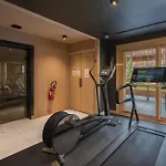Senna - Center Spacious & Modern *